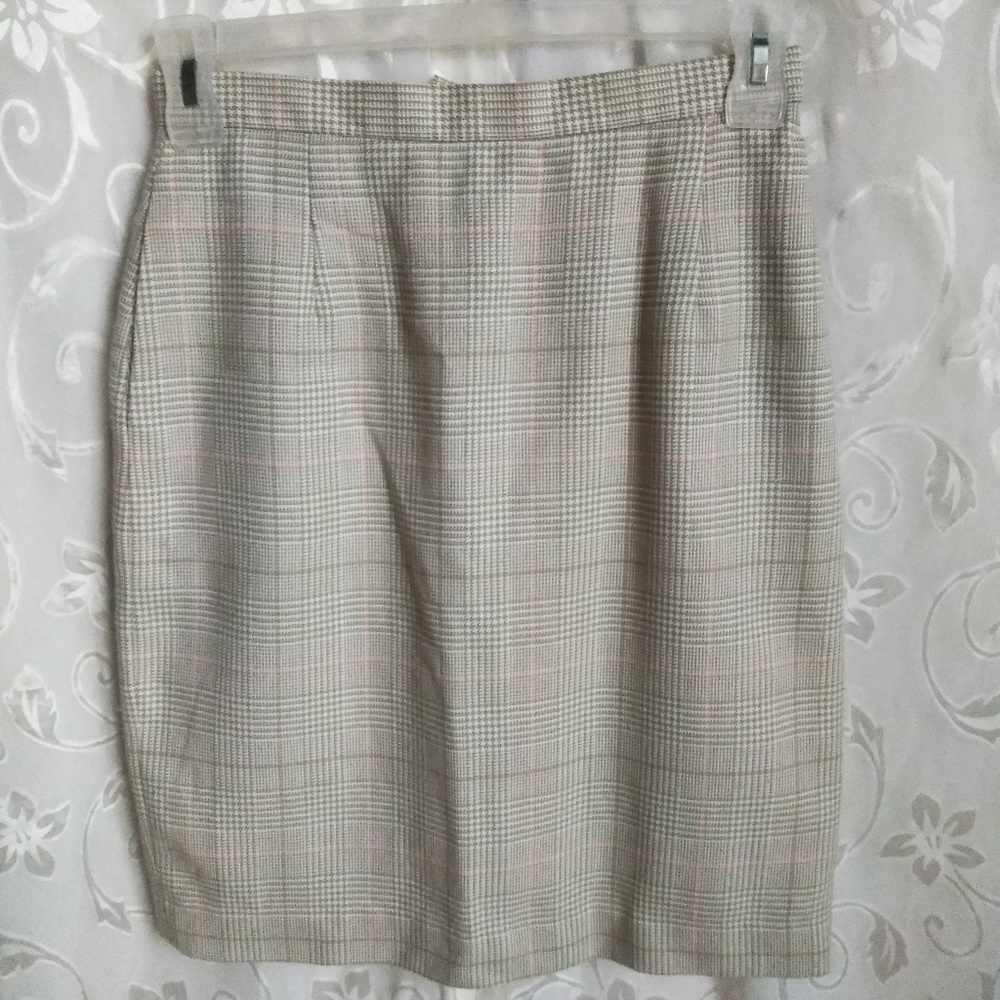 Beige and pink skirt